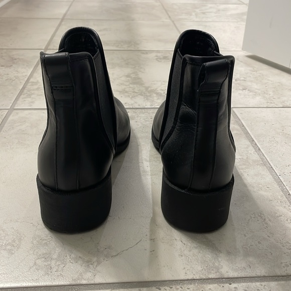Steve Madden Women’s Booties Size 7 - Picture 4 of 5